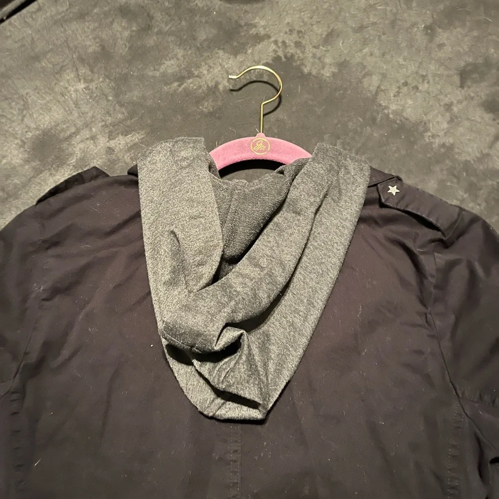 Hooded jacket - Picture 4 of 6